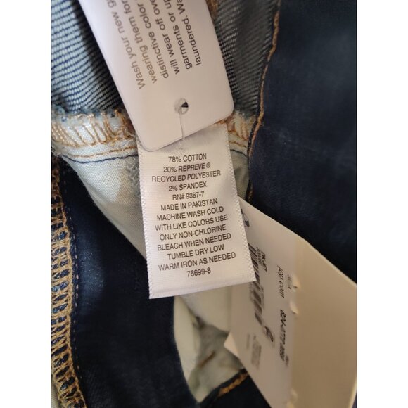 St. John's Bay Bootcut Secretly Slender Medium Wash Mid-Rise Jeans 8P NWT - Picture 8 of 8